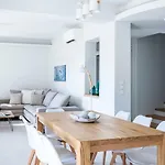 Elios Private Living Vilă *