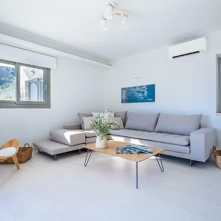 Elios Private Living Villa *